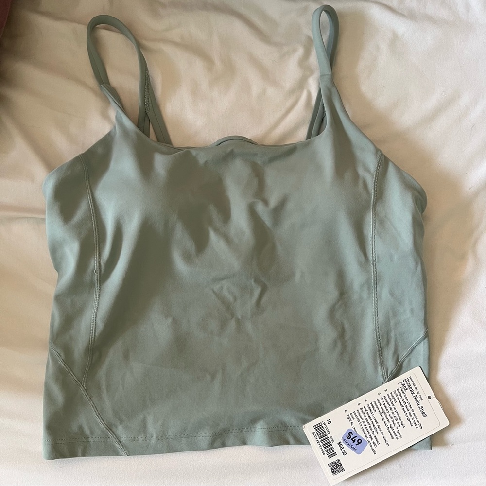 Lululemon strappy nulu shelf tank
